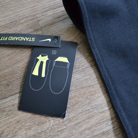 NWT Nike Sleeveless Versa Women's Training Studio Wrap Top Size Small - Picture 9 of 11